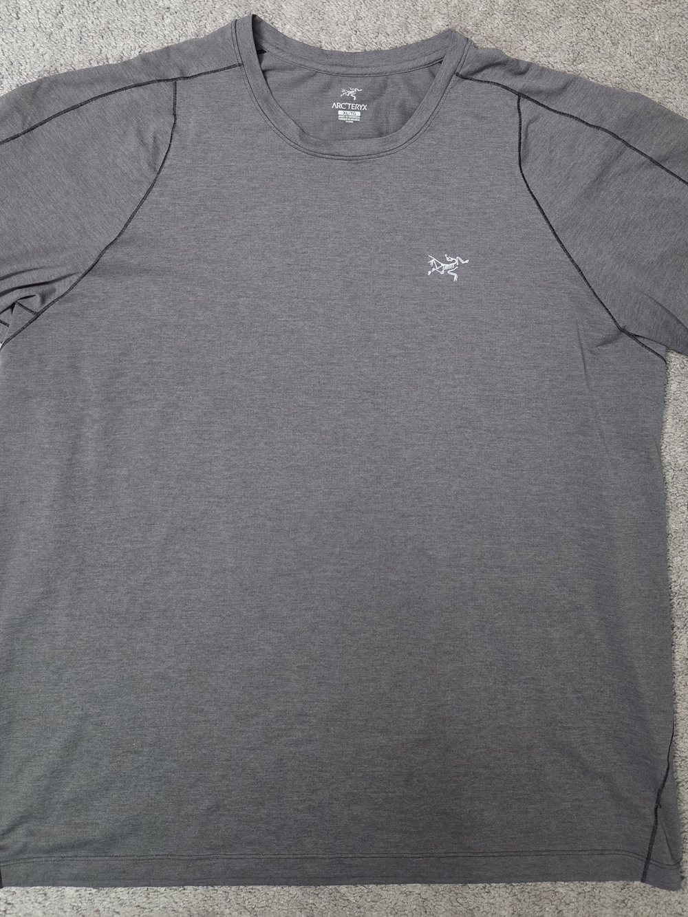 Arc'teryx Men's Slate Gray Short-Sleeve Tech Tee